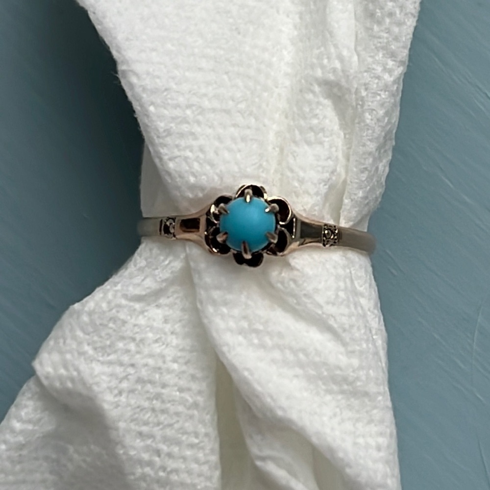 Antique gold turquoise ring